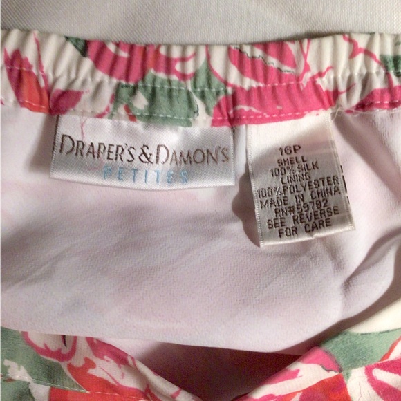 Drapers & Diamonds Petites  FLORAL SKIRT - Picture 6 of 11